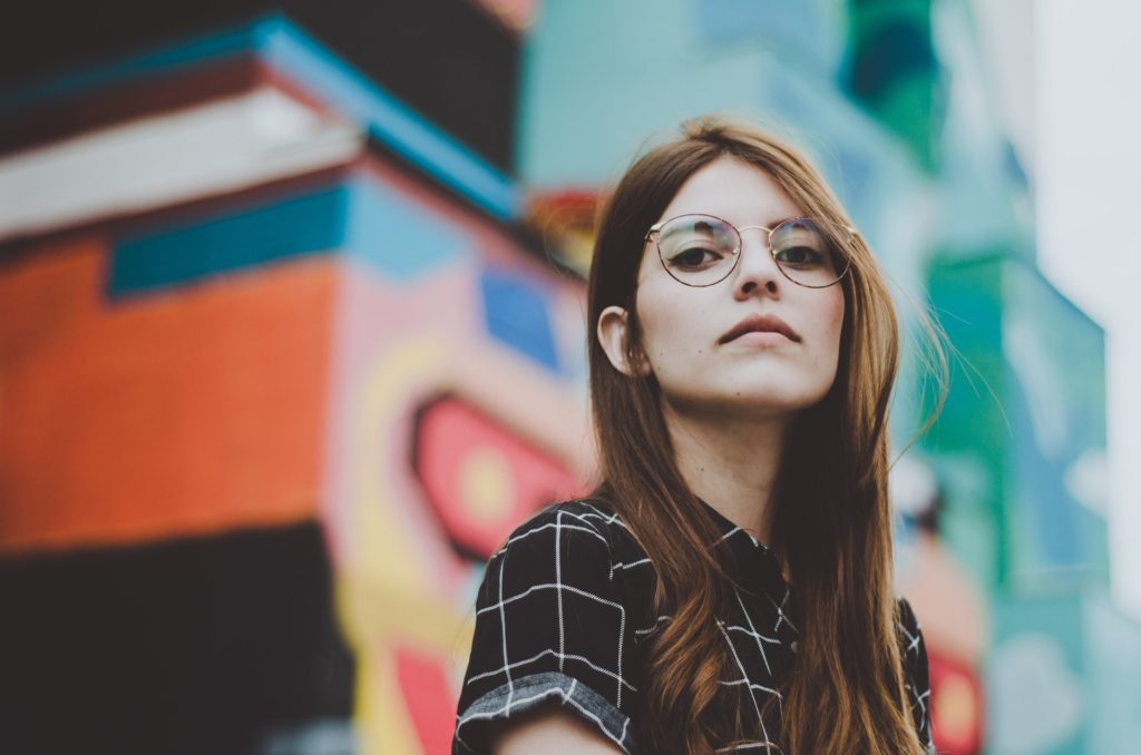 メガネ女子だけが知っている いま流行りの眼鏡フレーム３選 おしゃれを意識する女性向け こと もの メガネ